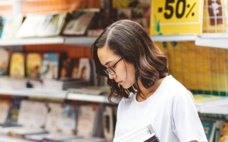 pexels-streetwindy-2456780